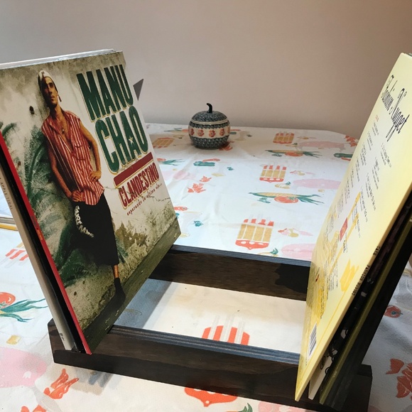 Record Storage - Picture 4 of 4